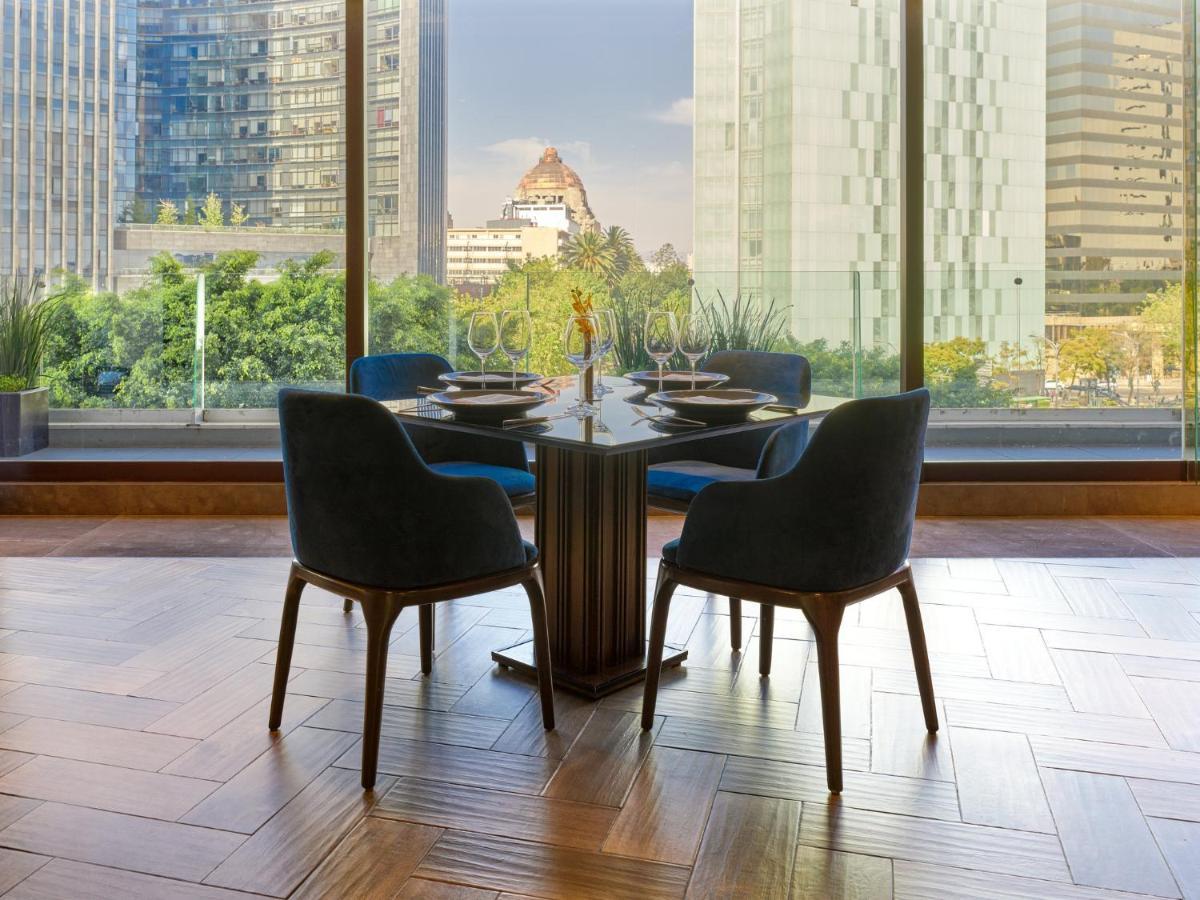 Fiesta Americana Reforma Mexico Extérieur photo The Table