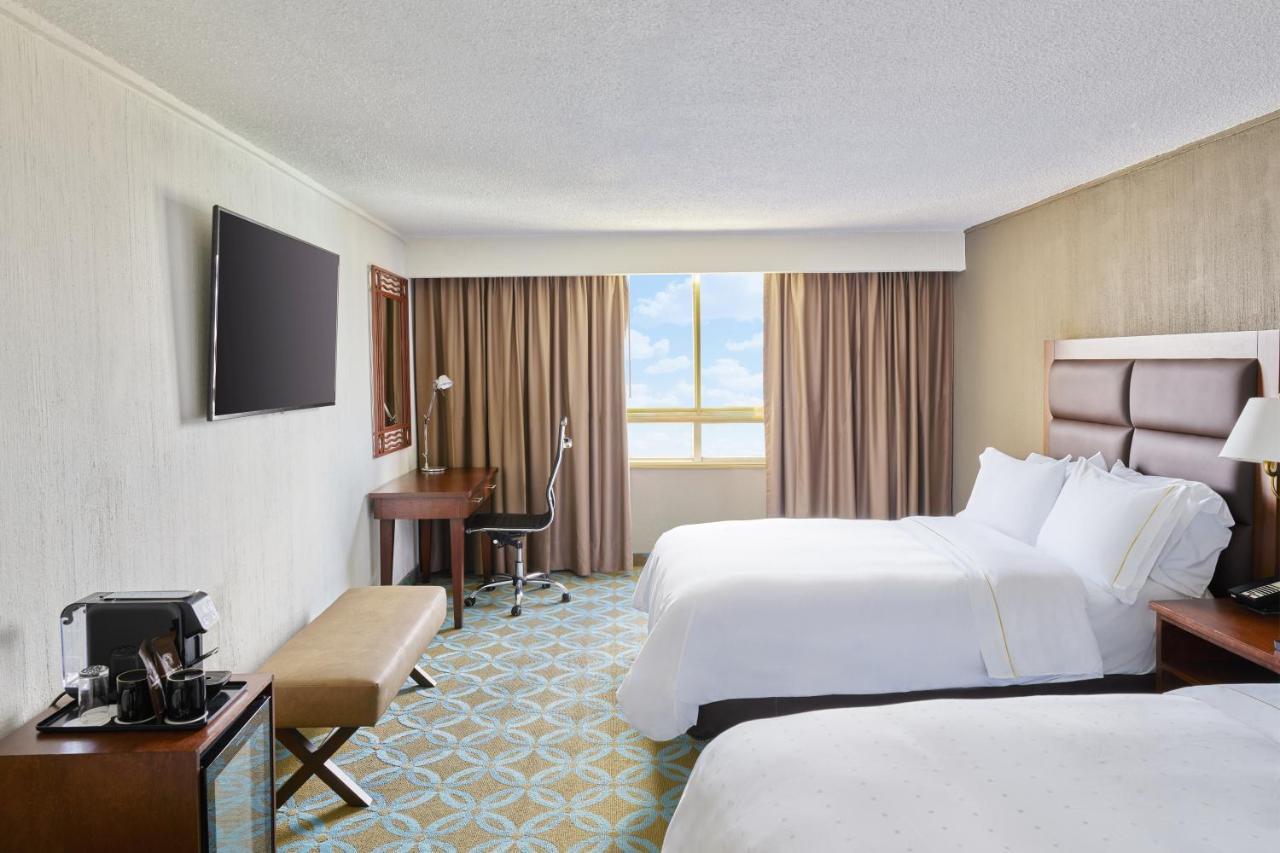 Fiesta Americana Reforma Mexico Extérieur photo A guest room at the Hilton San Francisco
